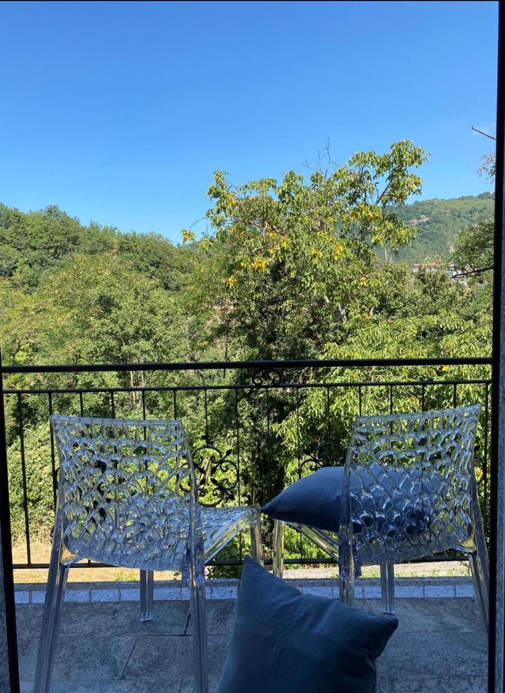 La Casetta Rosa Rocchetta di Vara Dış mekan fotoğraf